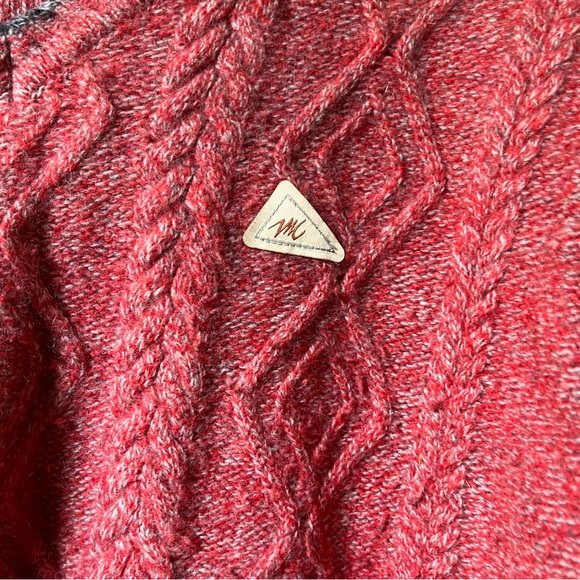 Monte Carlo Lamb’s Wool Merino Sweater - Picture 3 of 5